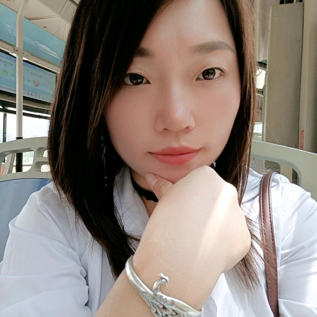 土家族的小姐姐