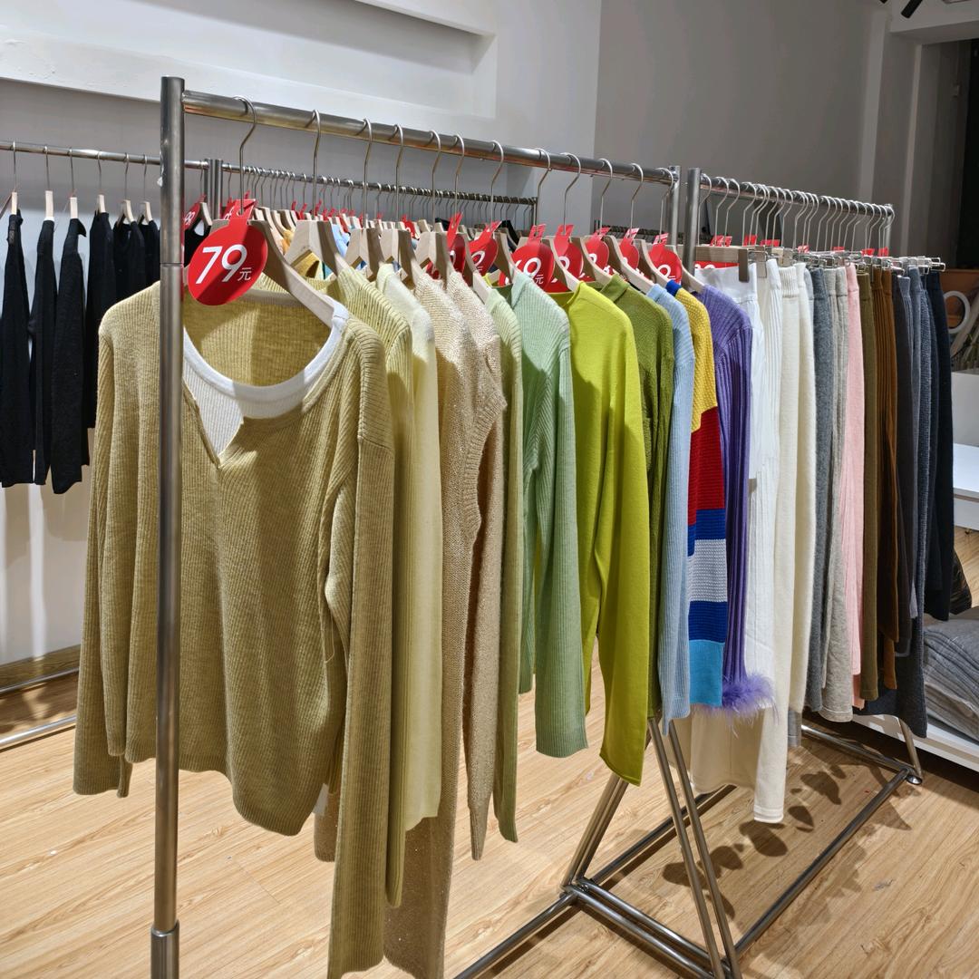 桐乡梧桐大街987号女装工厂店