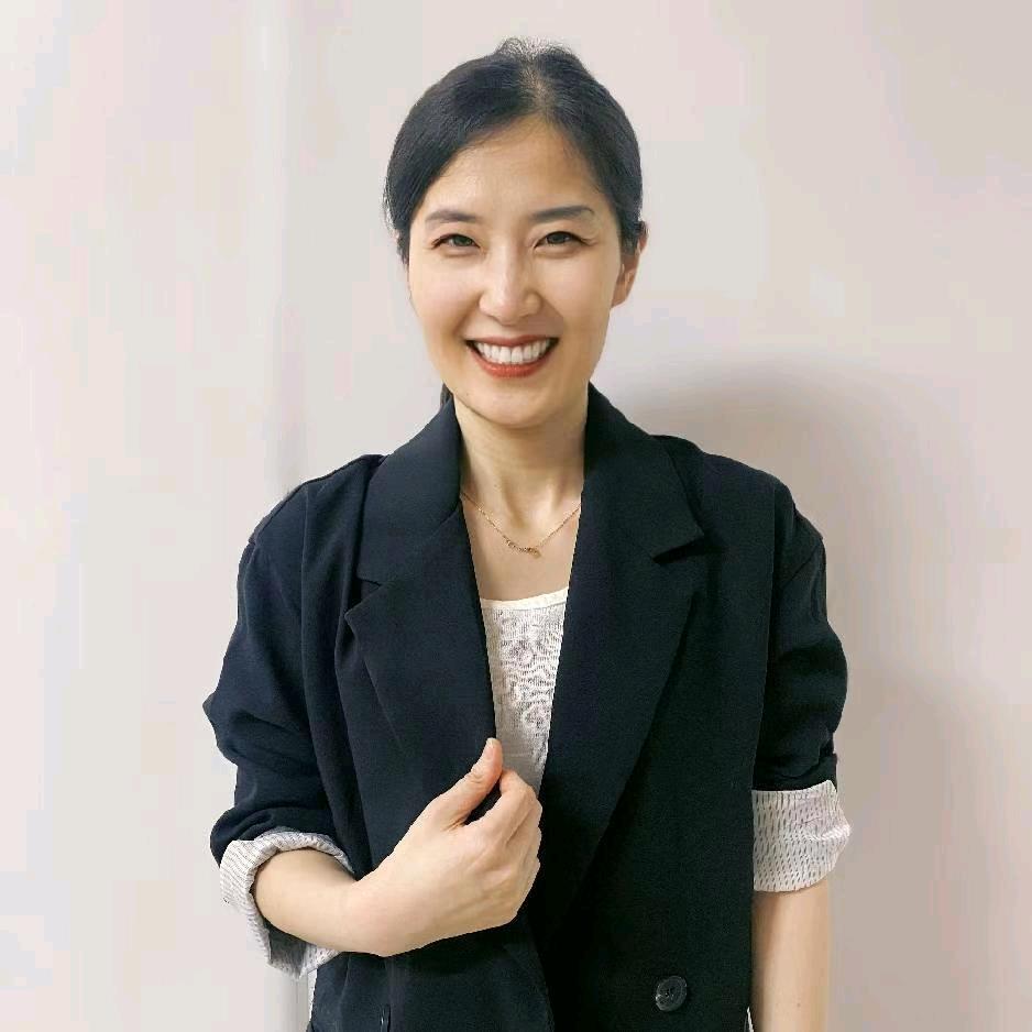 成年长高刘老师