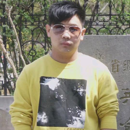小哥
