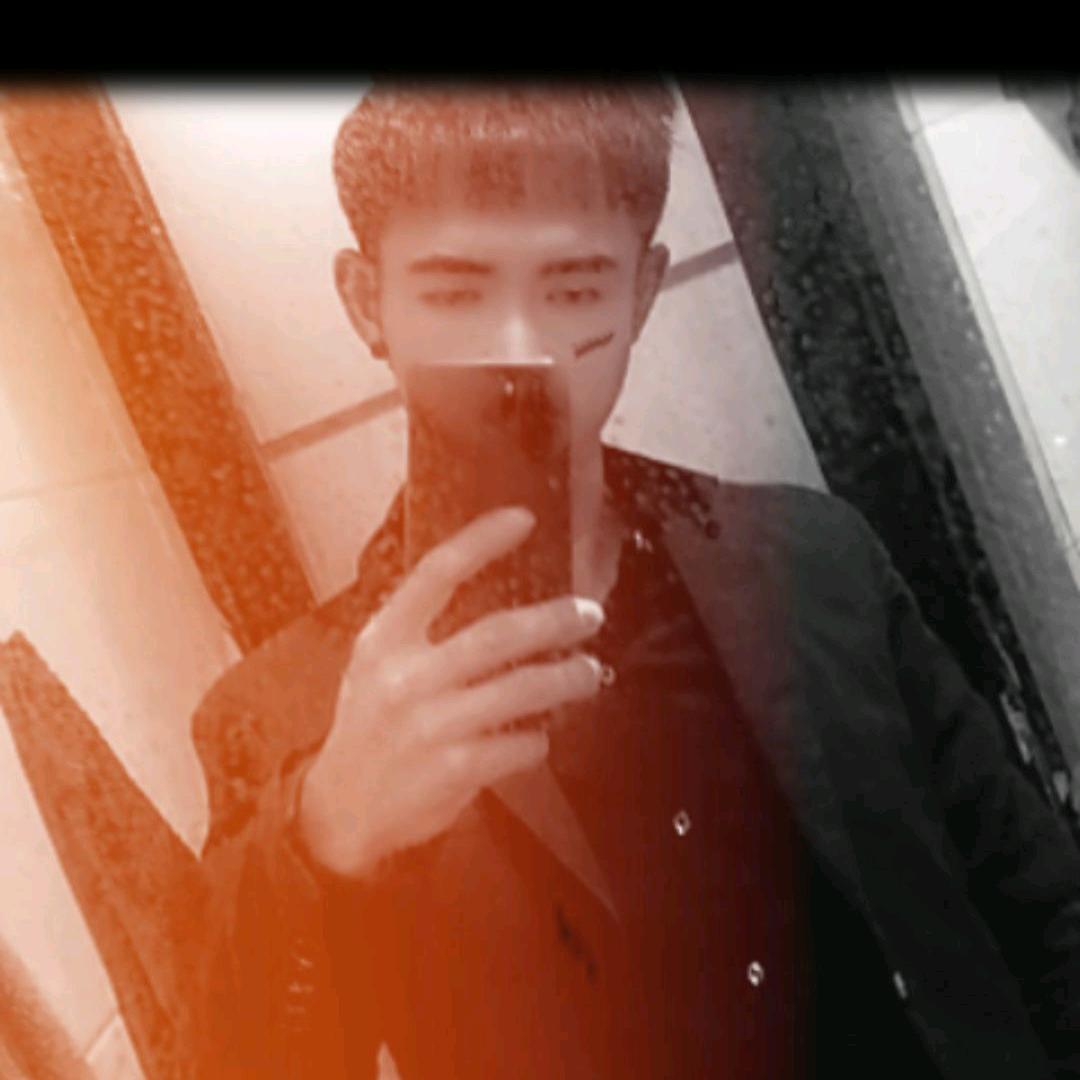 🕊꧔ꦿ᭄&💞এ微笑掩饰悲伤