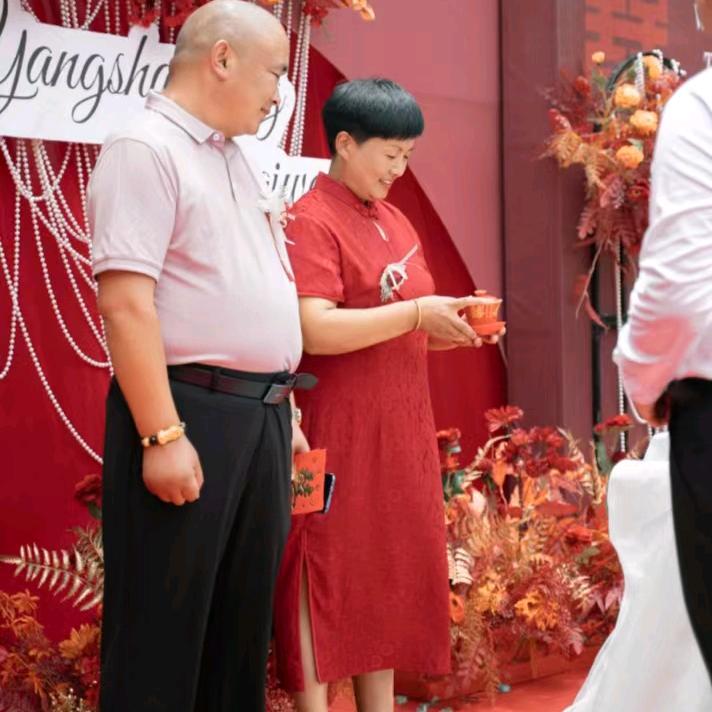 罗集双伟酒店👉万家乐超市👉下乡包桌