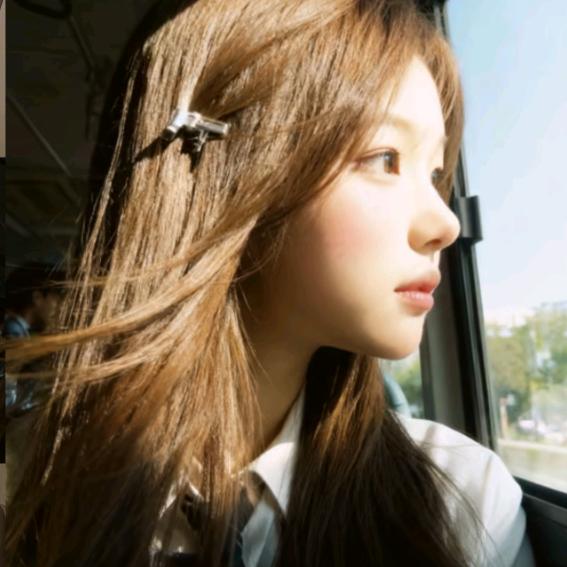 卖萌被打掉两颗门牙