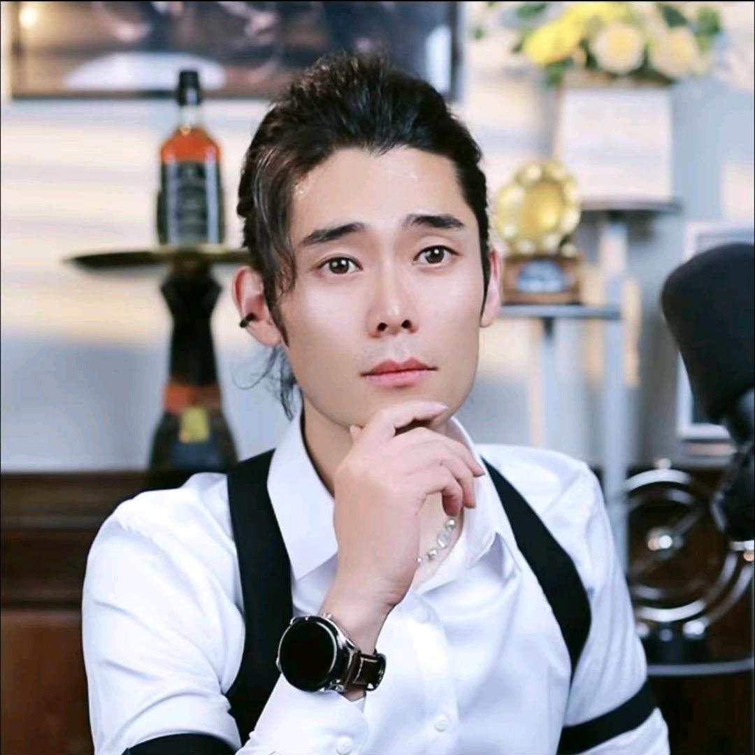 季灵凡情感倾听