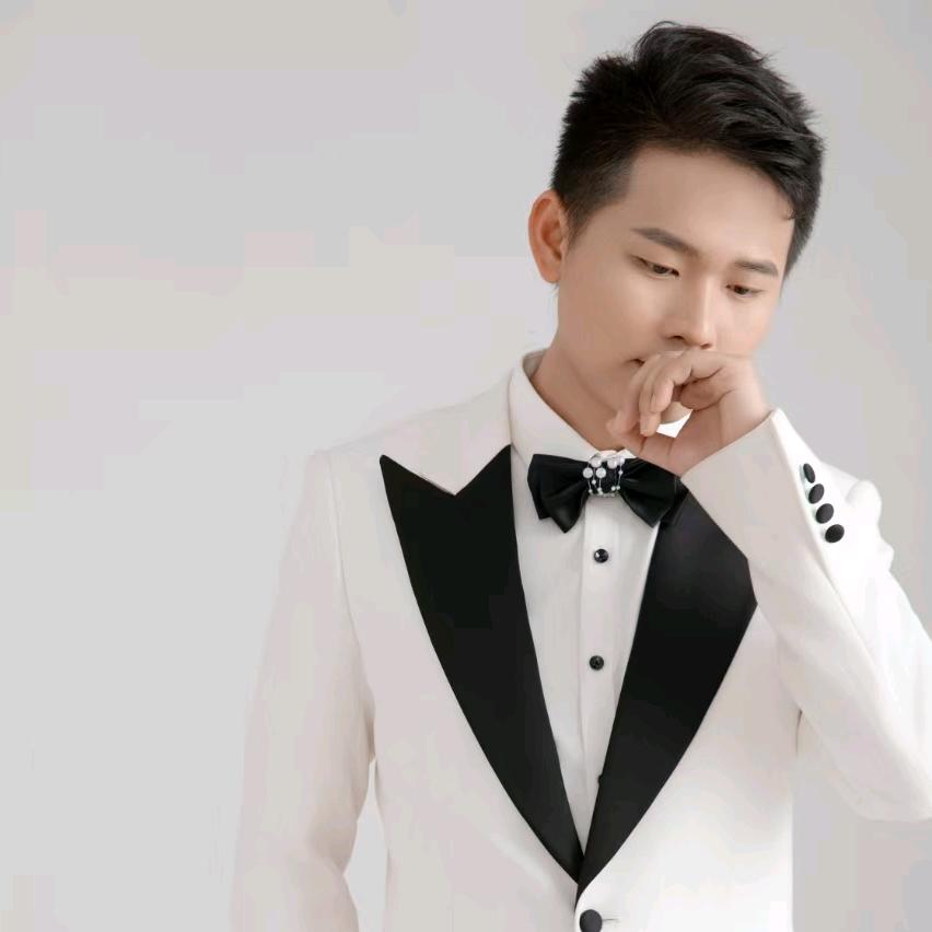 韵龍🐉          🦗