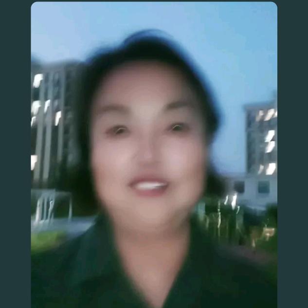 李光美