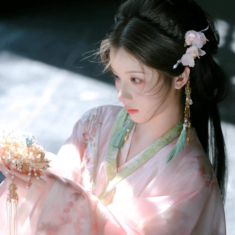 蔓花流年国风写真