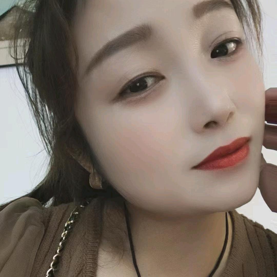 卖窗帘的小姐姐~米兰