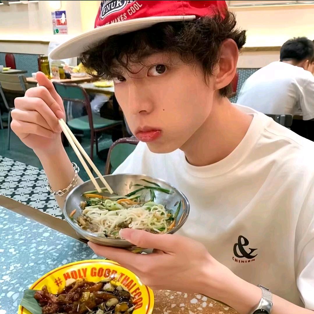 香菜好吃🌙