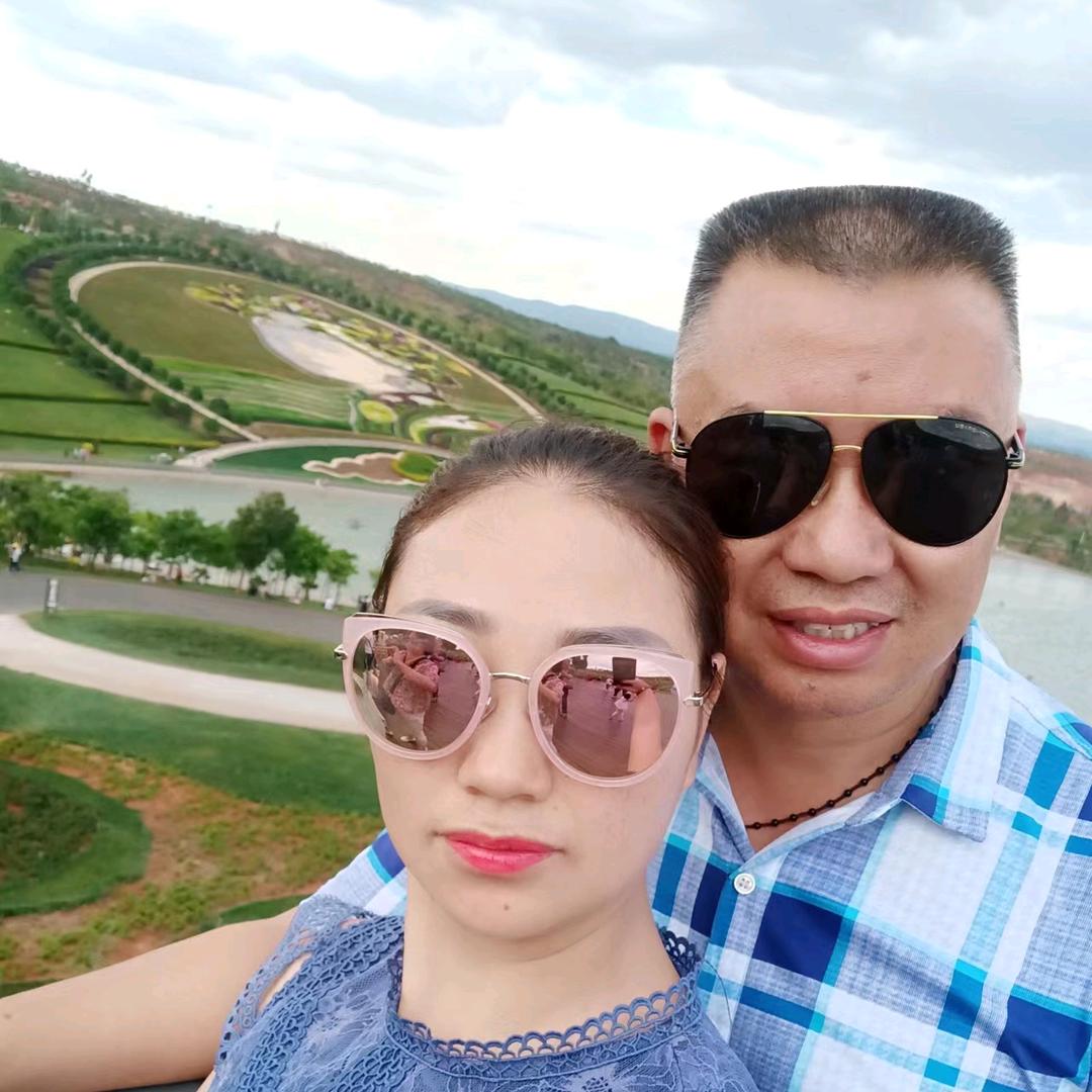 老鲁～衣可可服装店