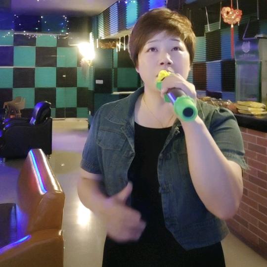 众鑫6+1文化传媒@一姐