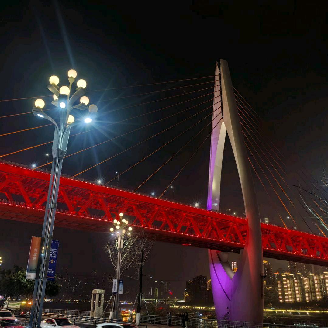 小敖同学           ╰╮