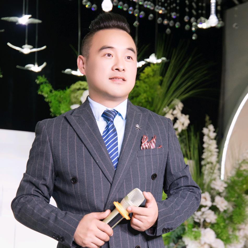 主持人朋飞(梦鼎婚庆）