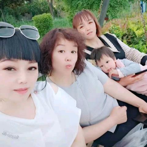 冯姐/为了仨个孩子而活\