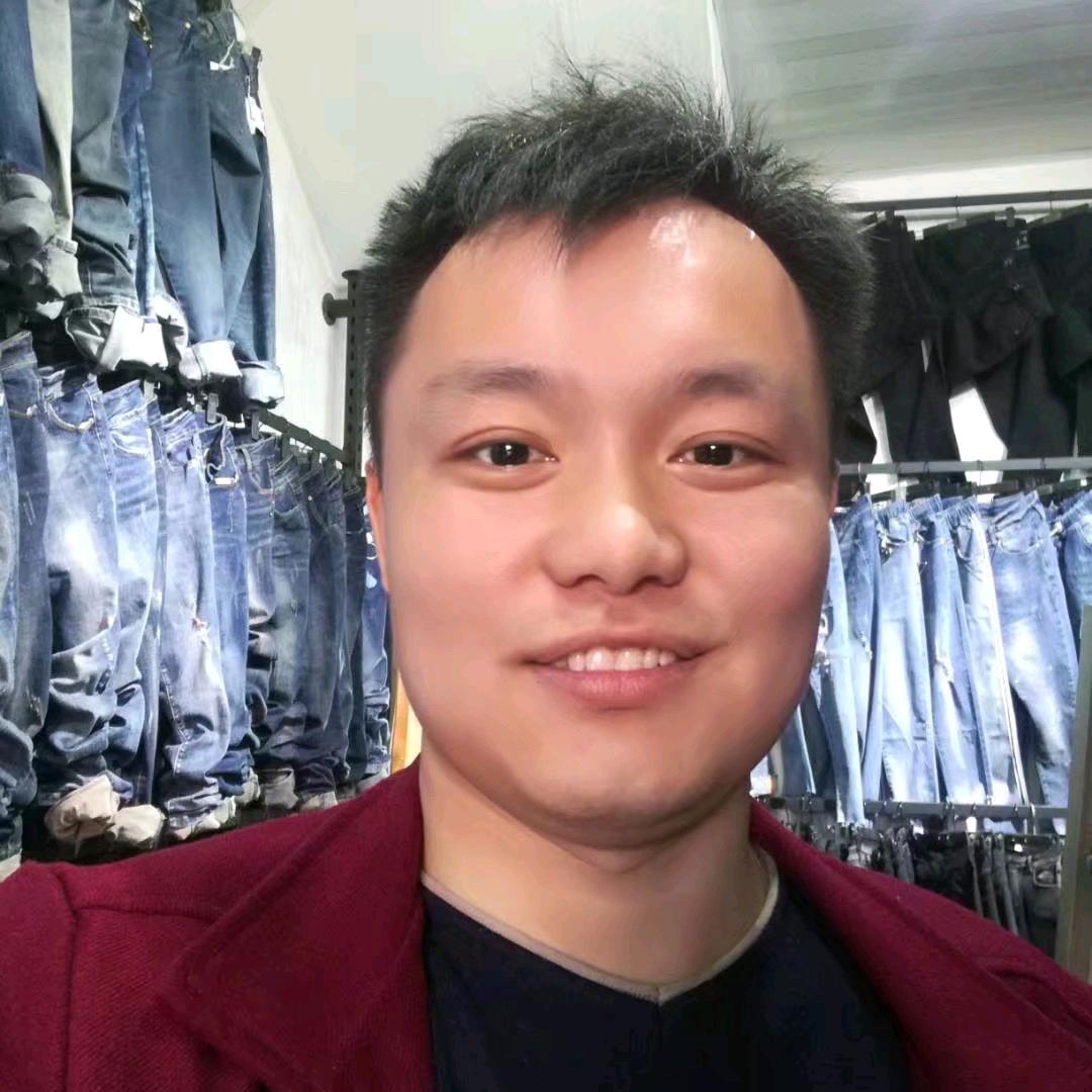 随 心18953266625