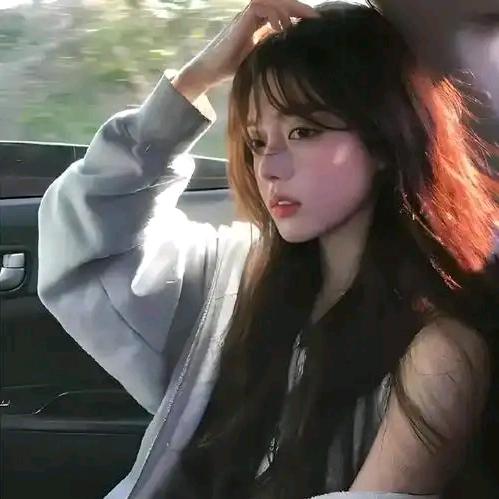 小👻