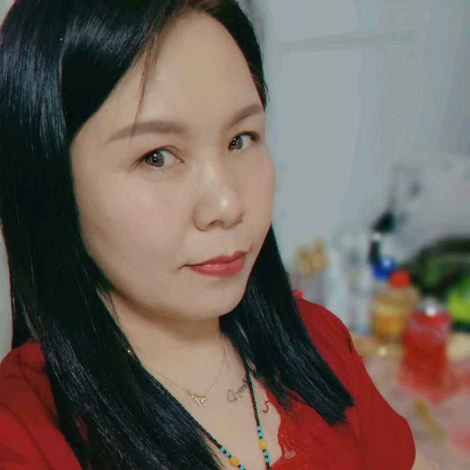 骄傲的小蘑菇。