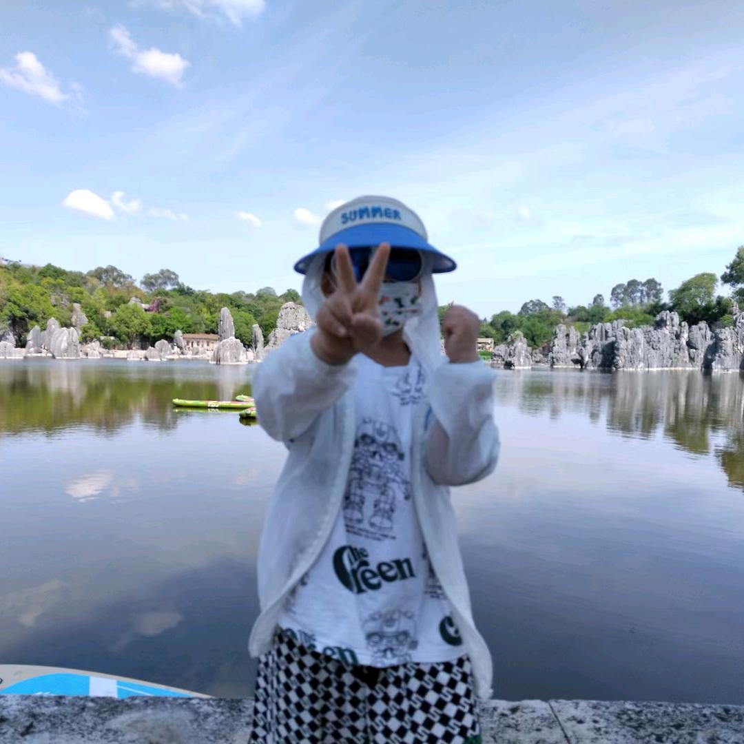 王—某某