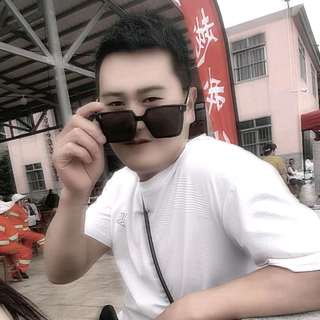 华仔😄😄😄