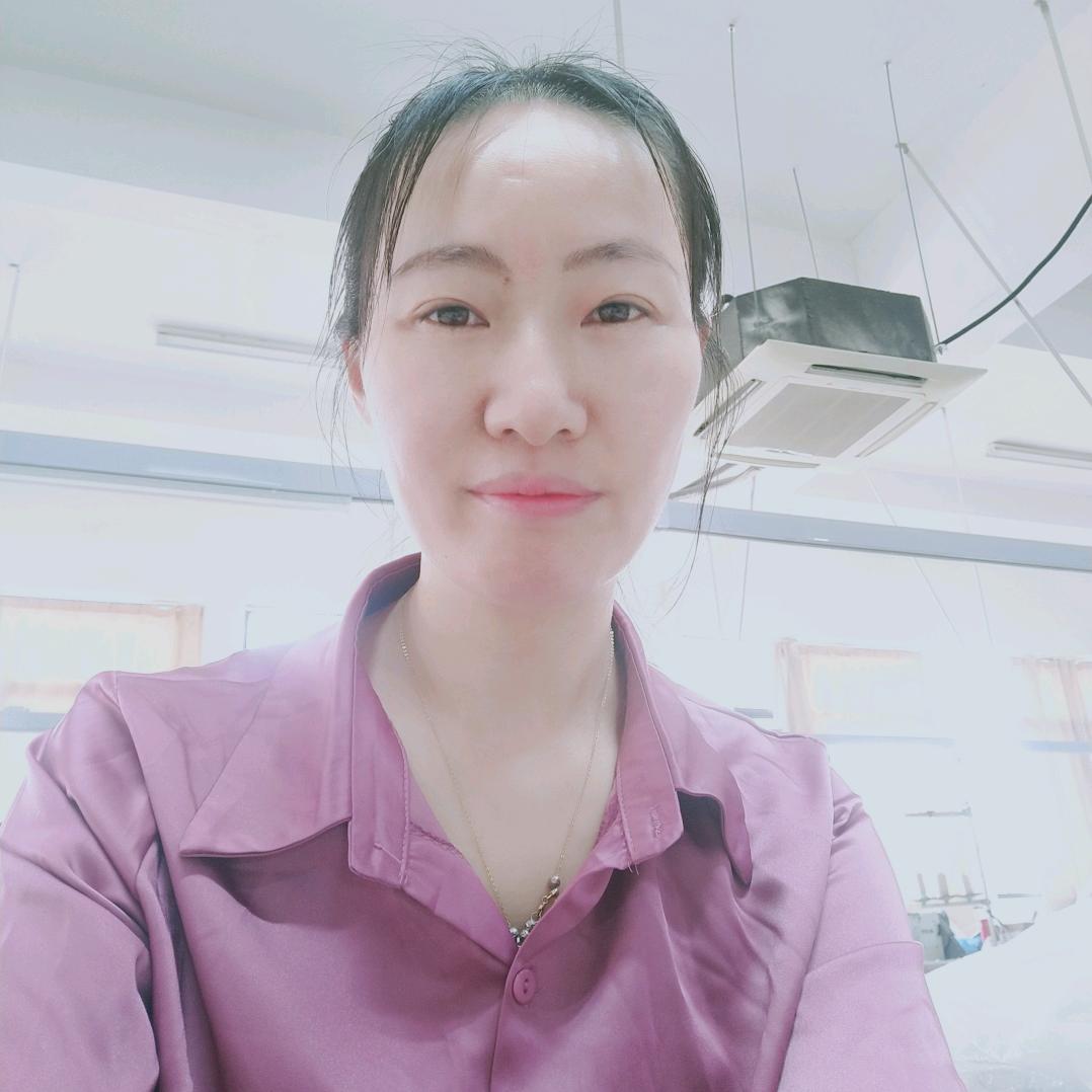 罗琼