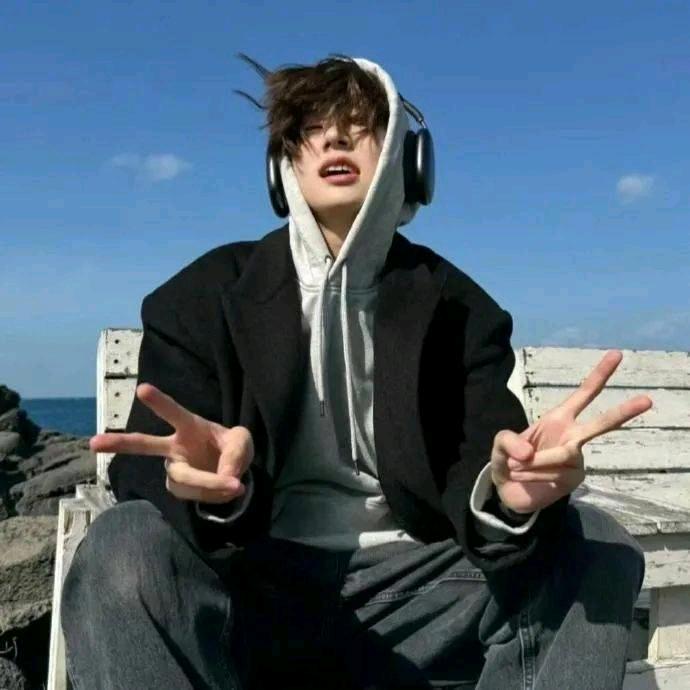 Wioujoey10