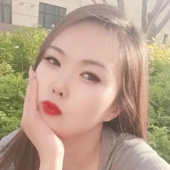 এ᭄𝑄𝑢𝑒𝑒