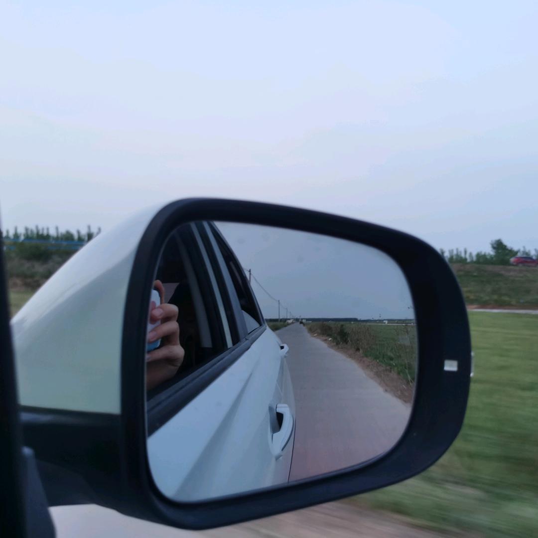 刘刘～
