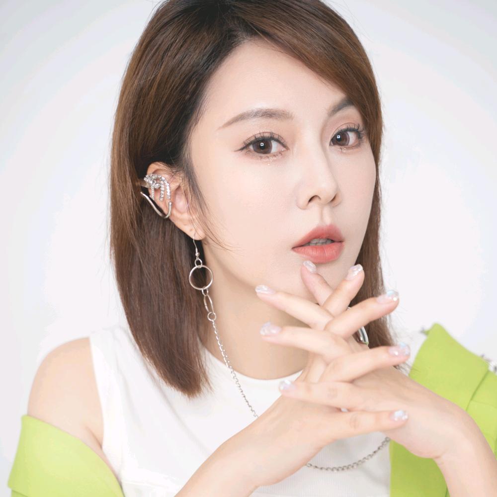 主持人许静@抖音