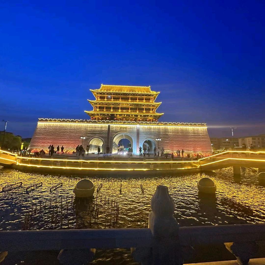 研东哥