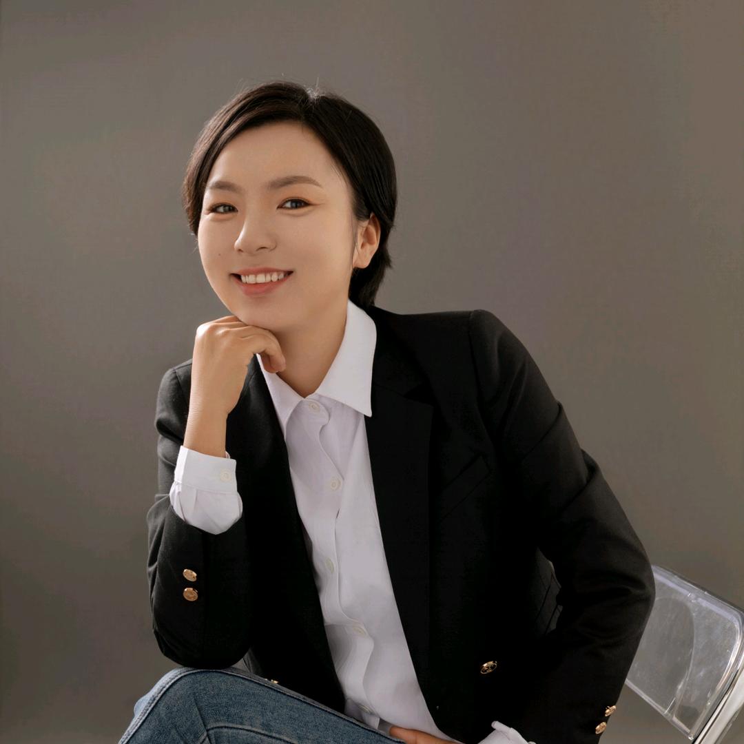 她来装『智能家居』