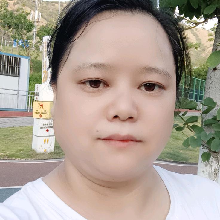 伊利福利官刘晓燕