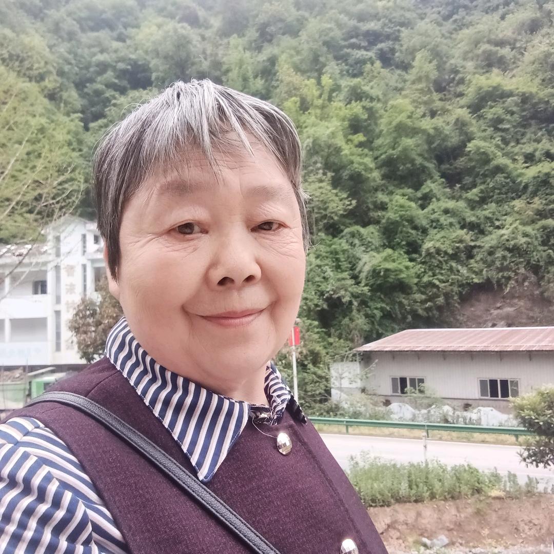 春姐下午四点十分开播
