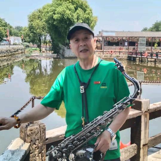 莱阳杨哥爱吹萨