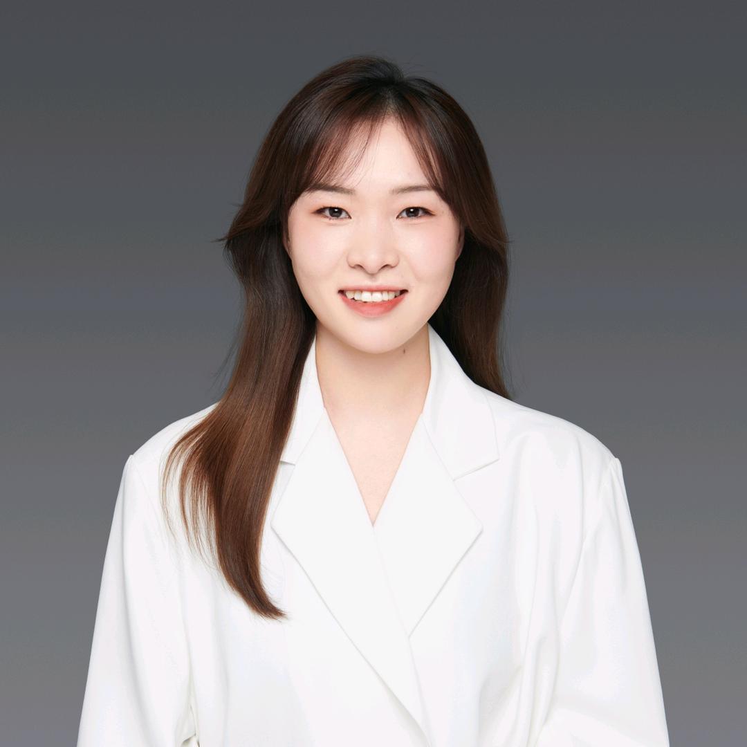 雲杪书法–李老师