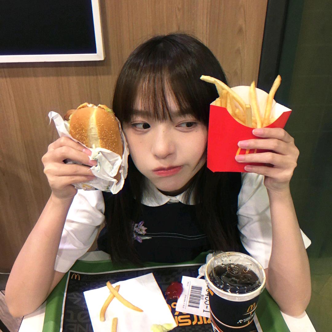 来点ᗤ小薯条🍟