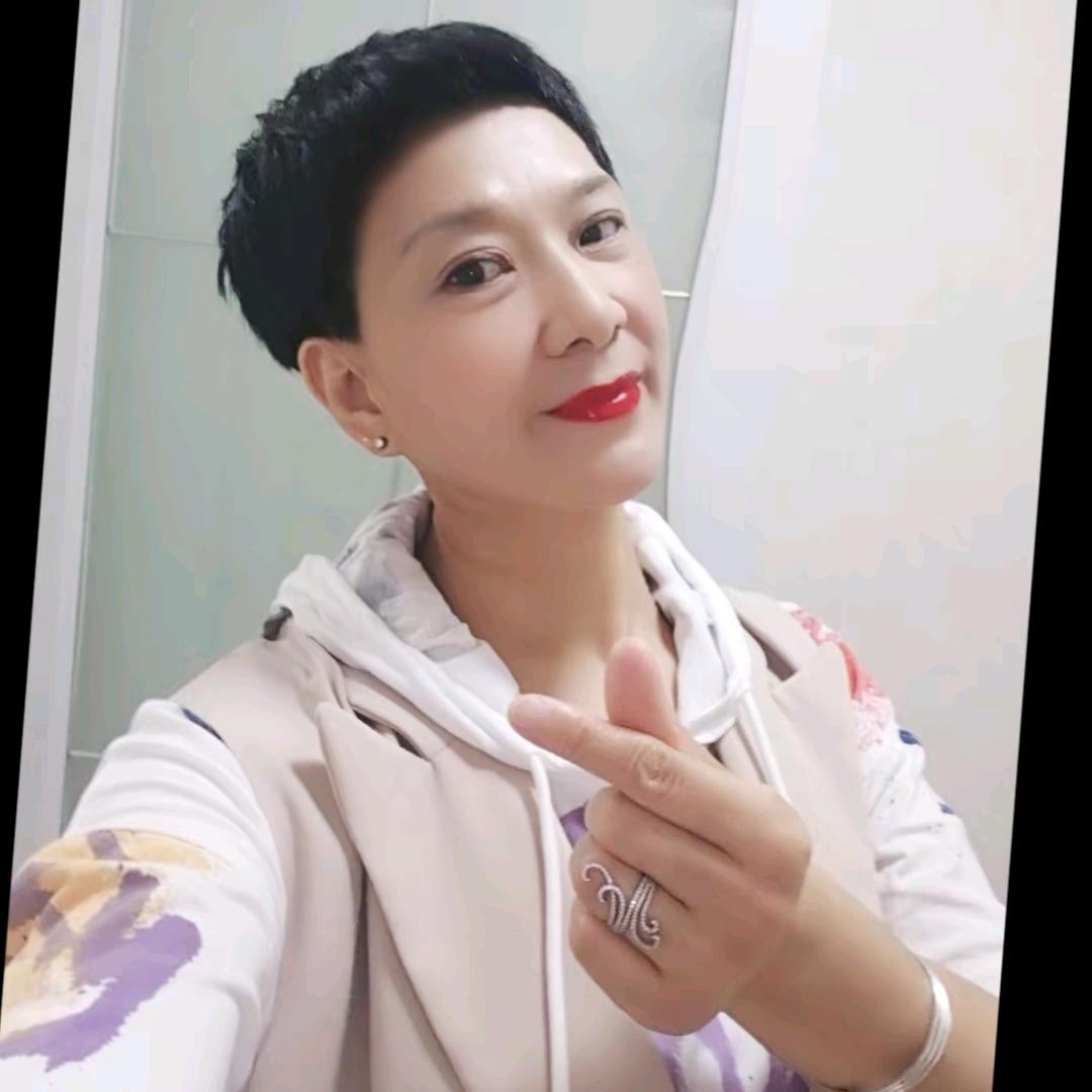 莉姐（每两周四下午5点开播）
