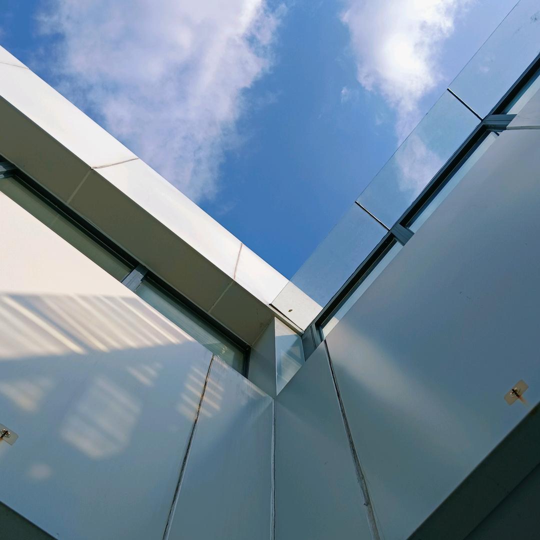 对方正在输入…