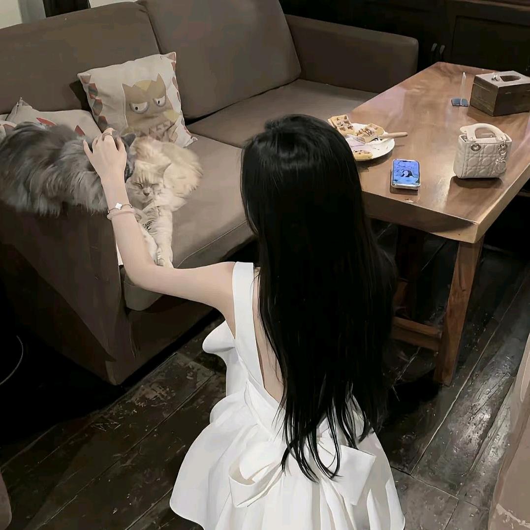 穆璐