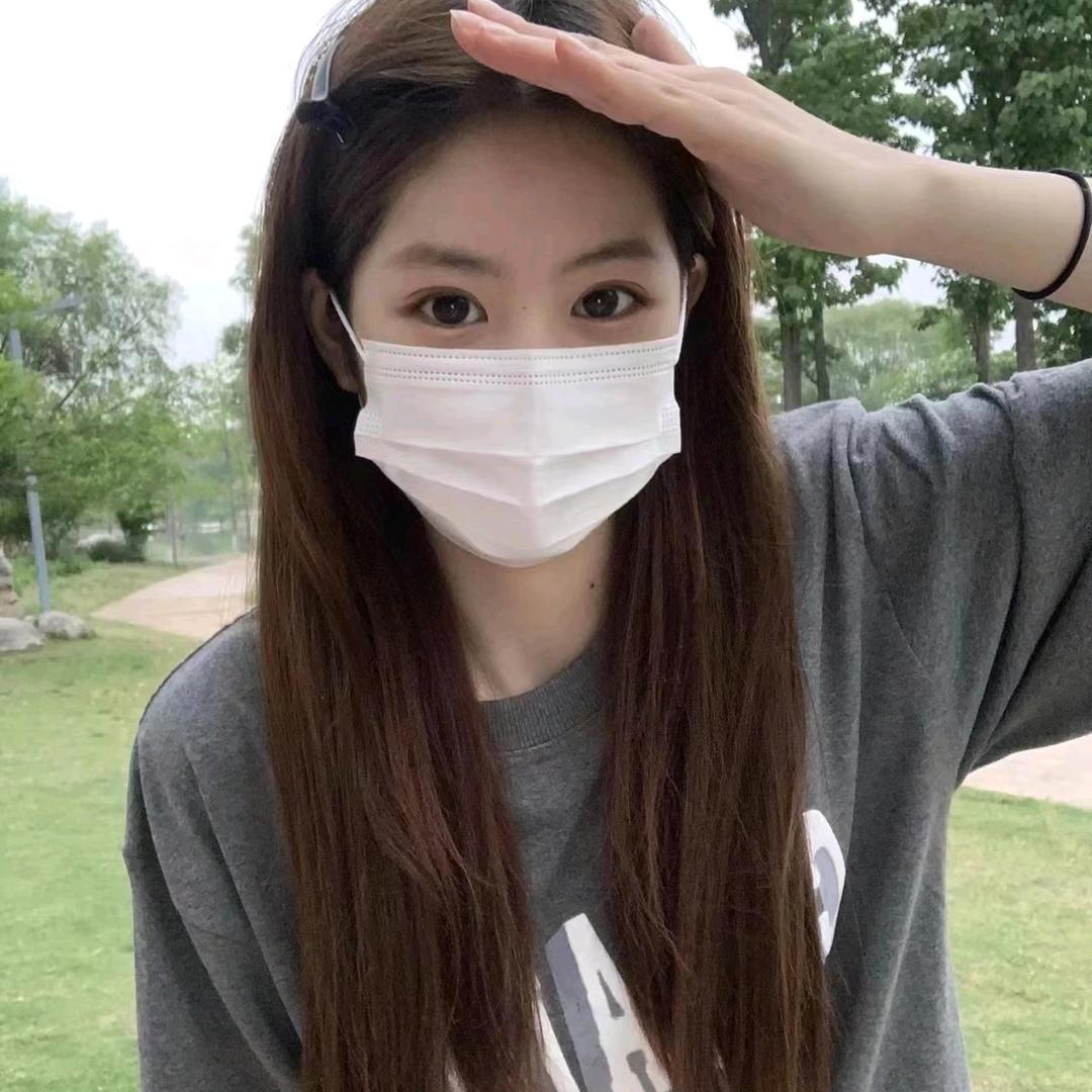 丽婷穿搭