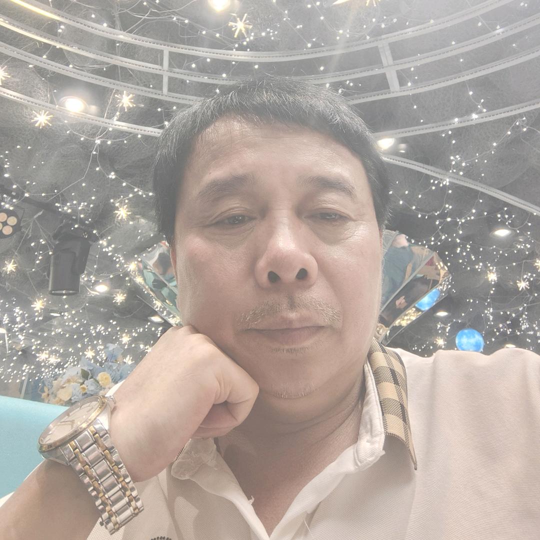 醉眼笑看人間百态