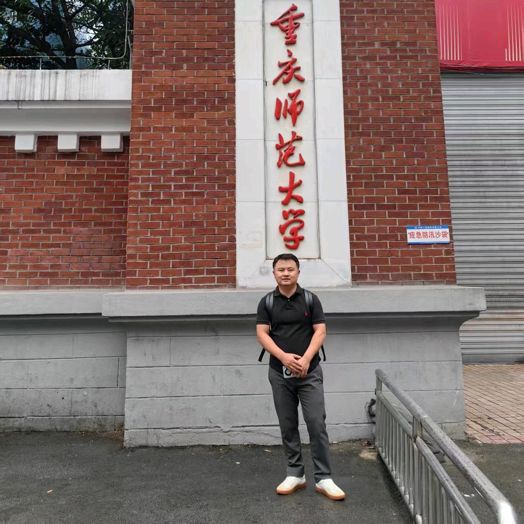 何老师商务车