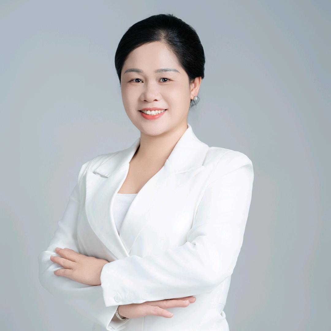 华姐（艾灸馆老板娘）