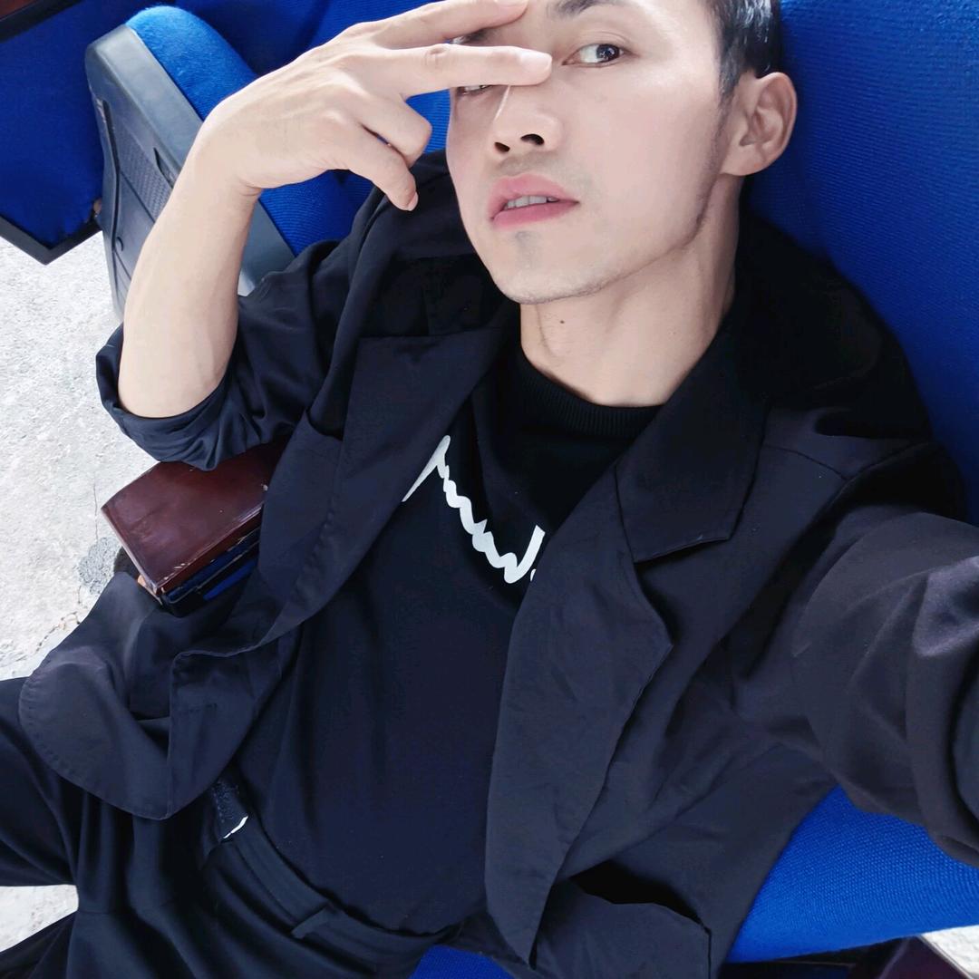 白先生（努力中）