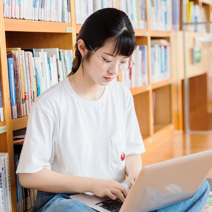 小禾写作老师（可约稿）