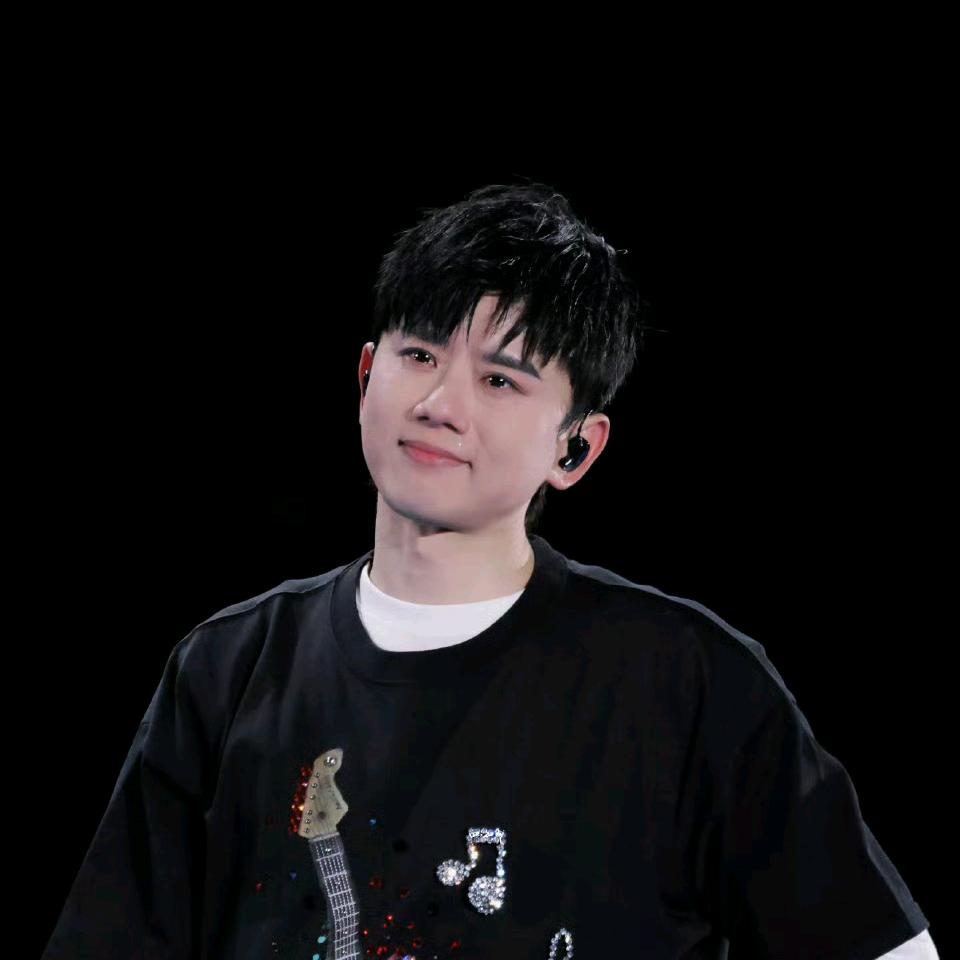 红黄蓝呀😈