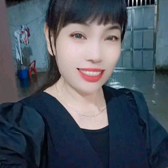 李凤香