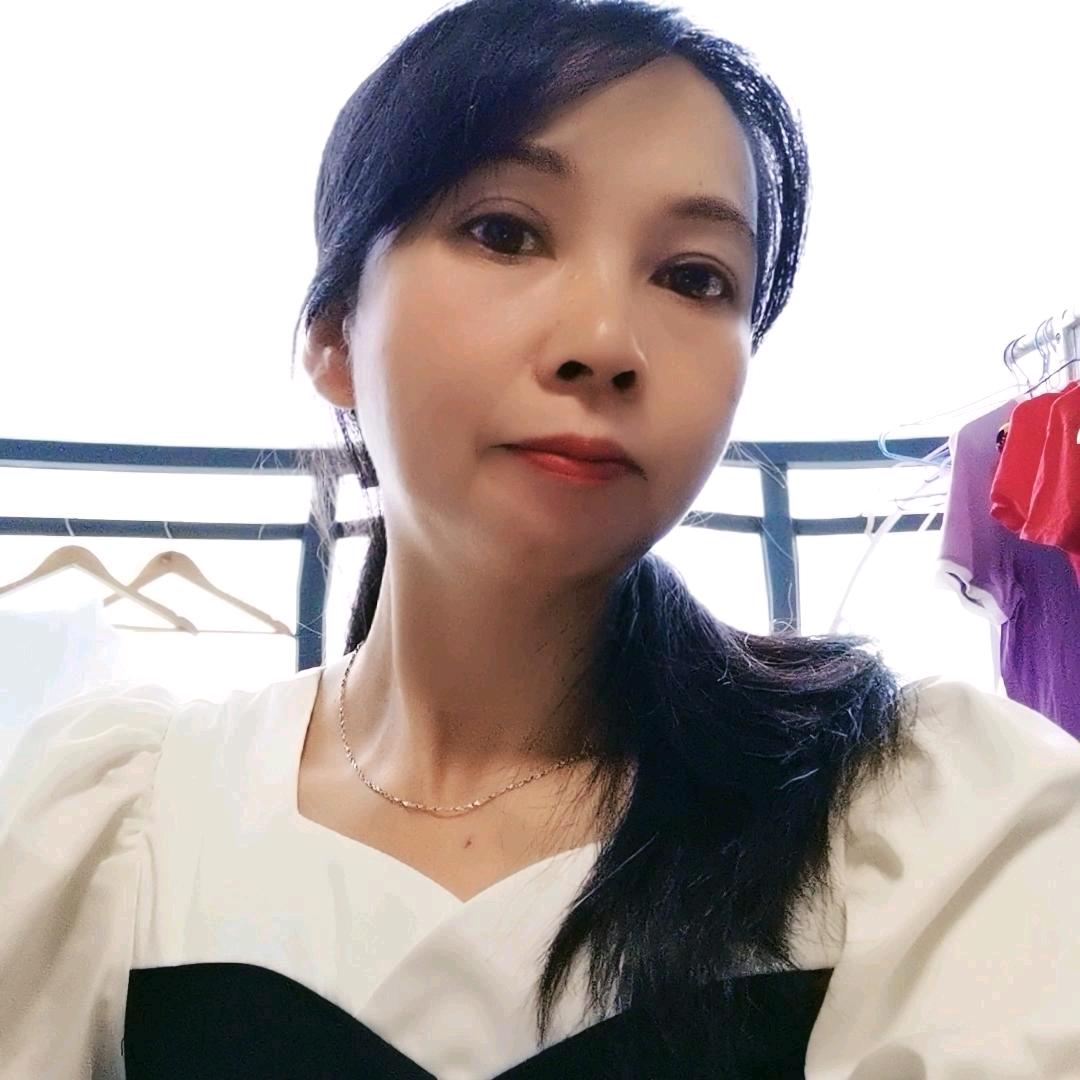 俏佳人