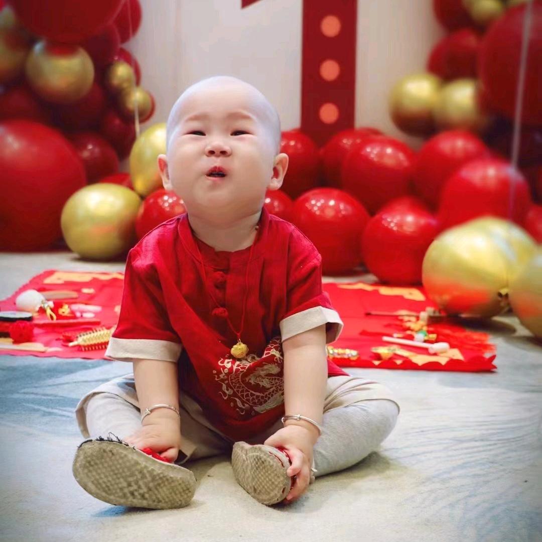 上善若水斌