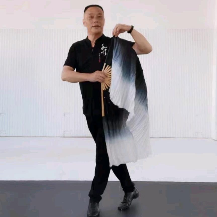 六哥