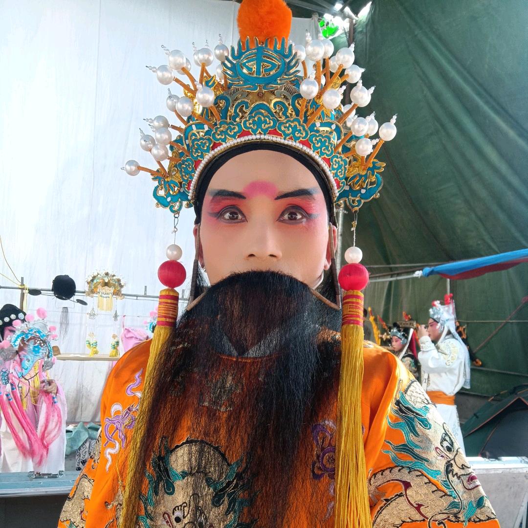 唐派演员王跃磊，